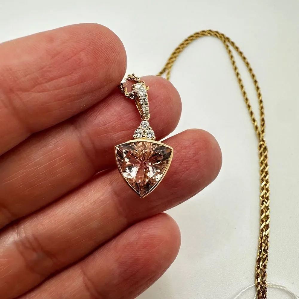 NWT 10mm trillion cut morganite w/ accent .18ct diamonds set in 14k YG necklace!